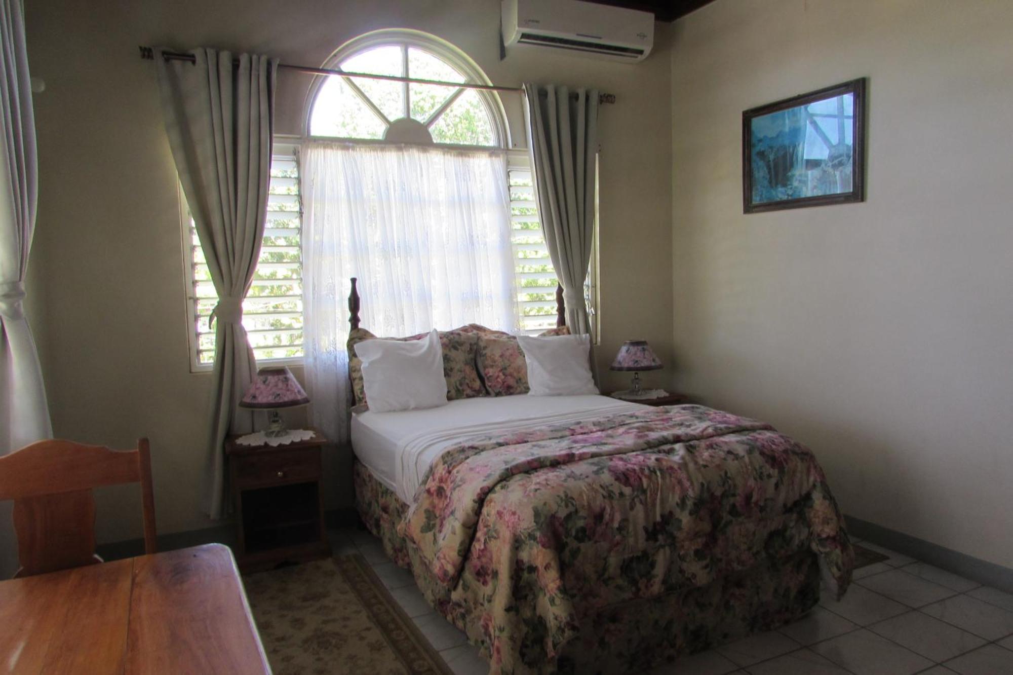 Nelsons Retreat Hotel Negril Bagian luar foto